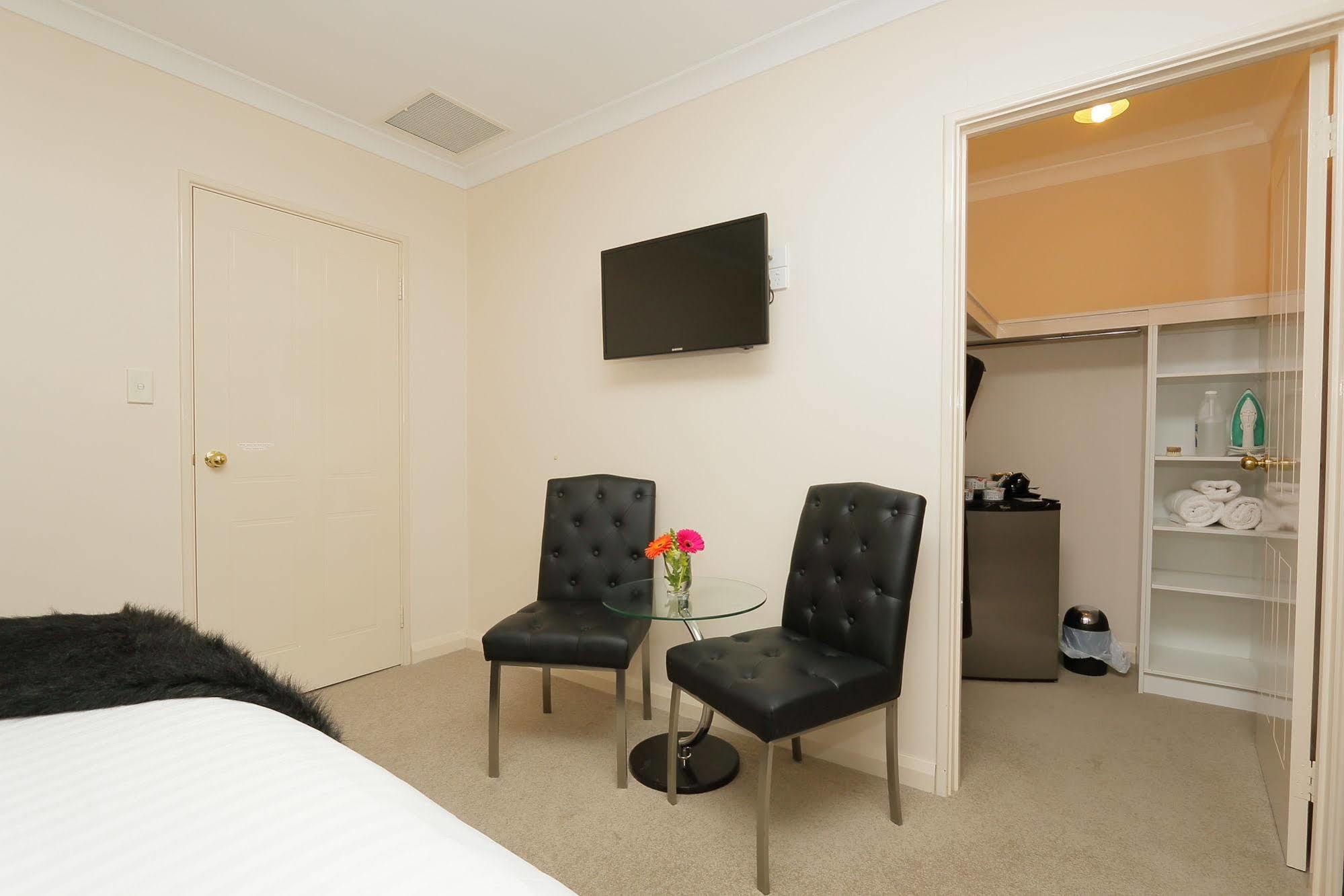 Ganesha Wellness Spa Perth Exterior photo
